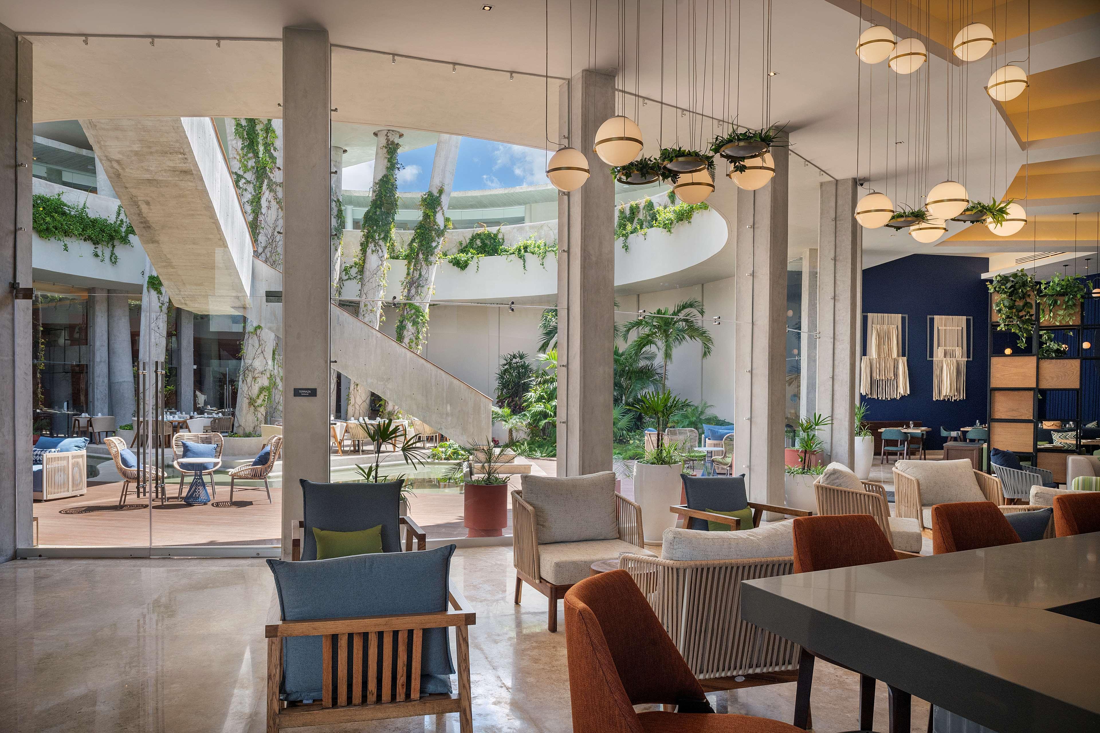 Hilton Garden Inn Cancun Airport エクステリア 写真