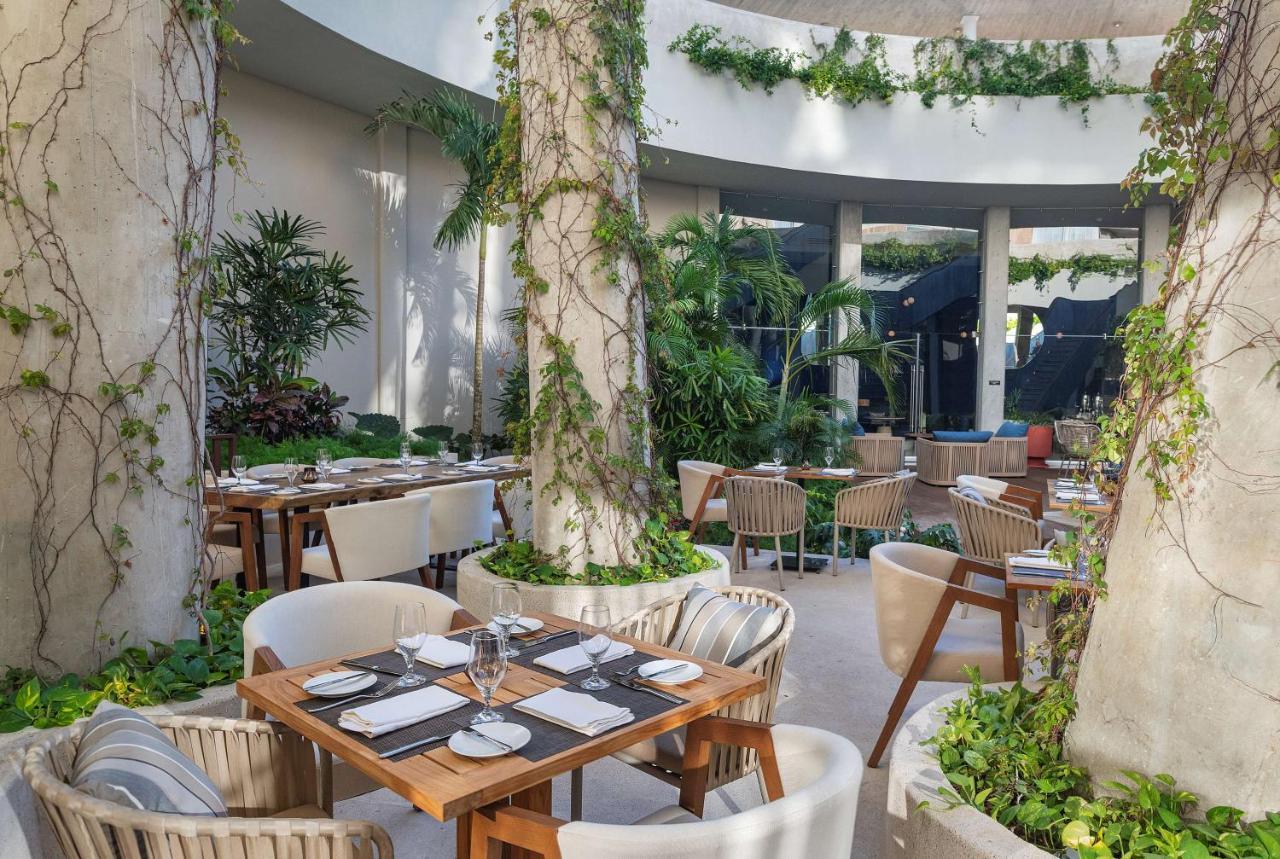 Hilton Garden Inn Cancun Airport エクステリア 写真