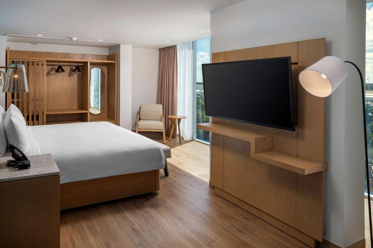 Hilton Garden Inn Cancun Airport エクステリア 写真
