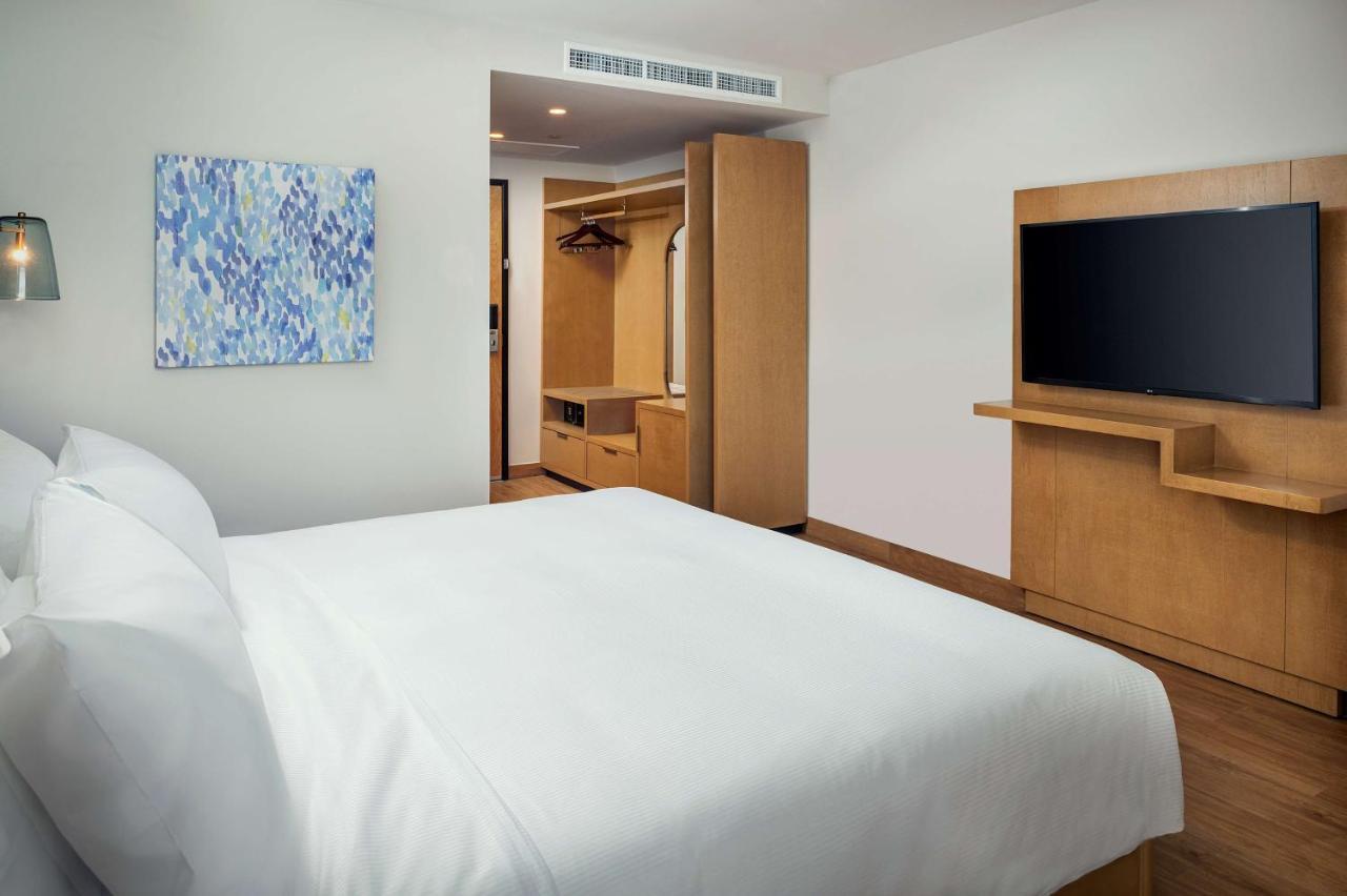 Hilton Garden Inn Cancun Airport エクステリア 写真